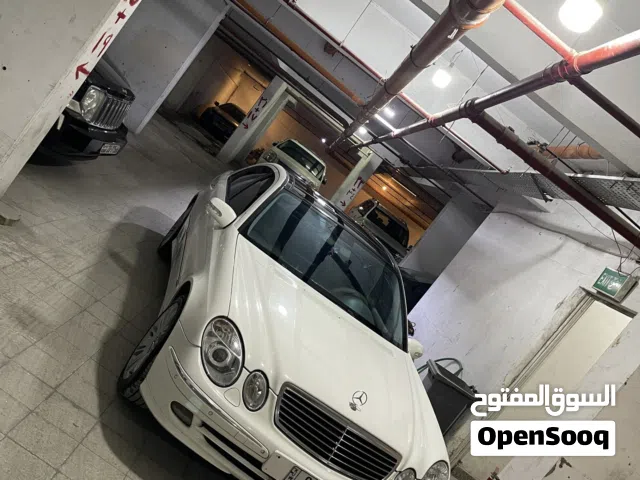 2003 مرسيدس بنز الفئة-E E 240