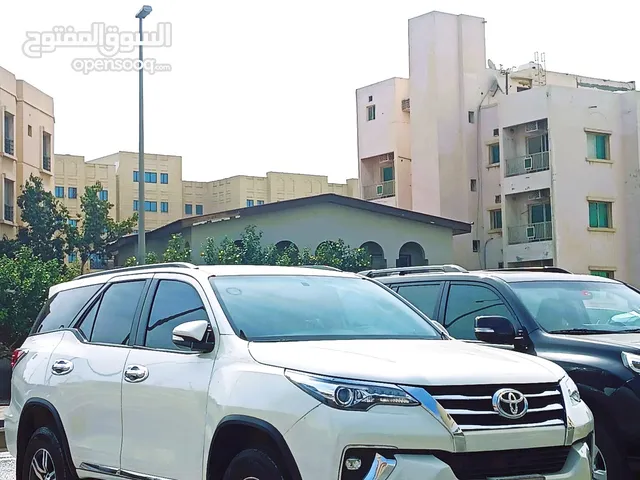 TOYOTA FORTUNER 2017 NEAT AND CLEAN GOOD CONDITION CAR FOR SALE