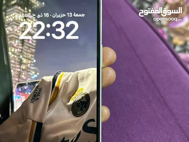 ايفون 14 بلس