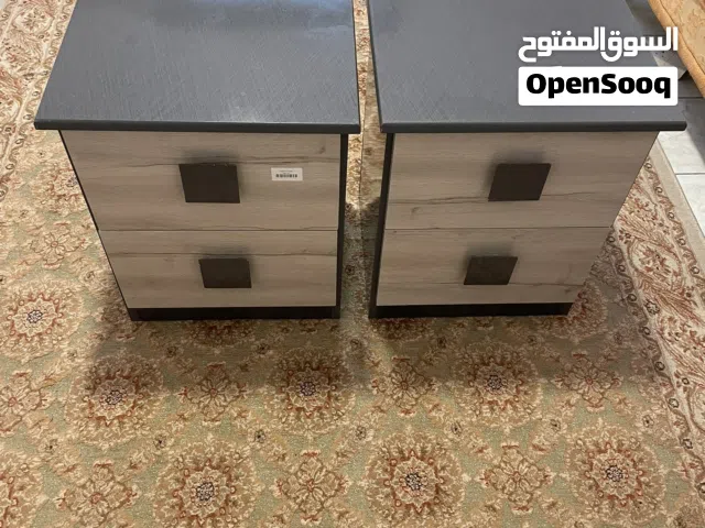 طاولة سرير