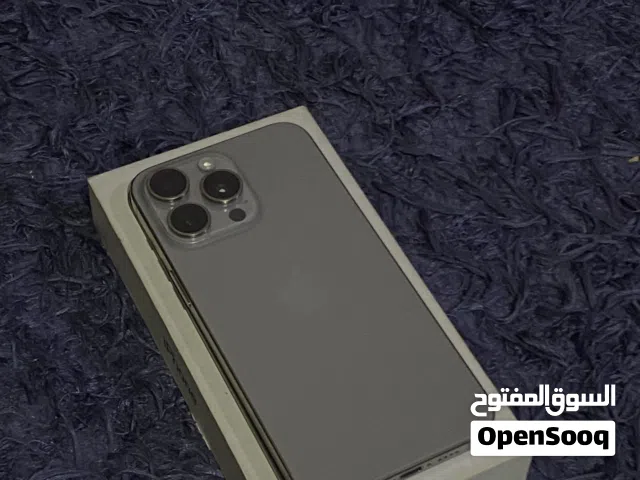 15 برو ماكس بحال الوكاله لون تيتانيوم مدخل خط