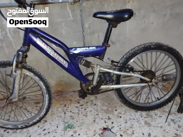 BMXرقم20  دراجه نظيفه نظيفه خاليه من العيوب (سعرها ساوم فالقدو) مكانها طرابلس سوق الجمعه