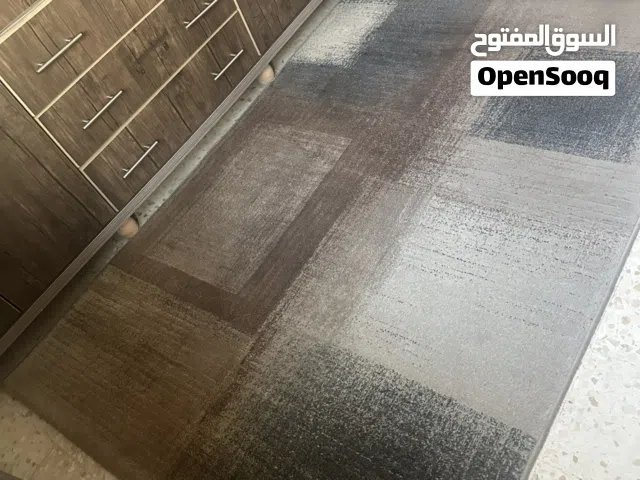 سجاد شبه مستعمل