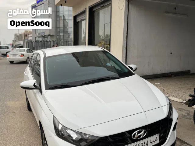 2024 هيونداي i20 GL