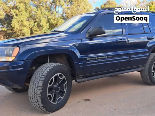 جيب كرستاله موديل 2004... محرك 8،،،،47،،،،جمرك ماشية 221....محرك كمبيو روباعي مكيف صاله كربون ماش