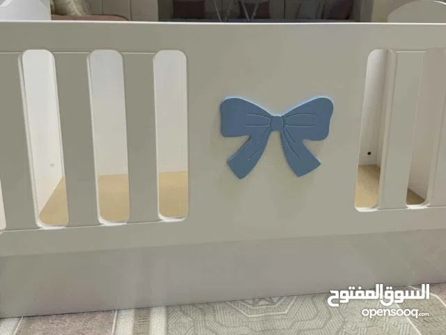سرير اطفال
