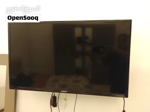 32" Samsung monitors for sale  in Tripoli