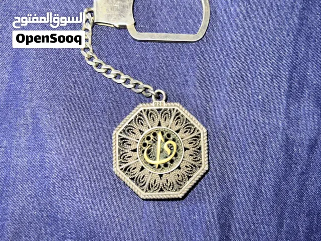 ميدالية فضه شعار رينو