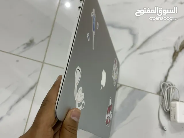 MAC BOOK AIR موصفات ممتازه 2015 بسعر مرتب ببحالة ممتازه