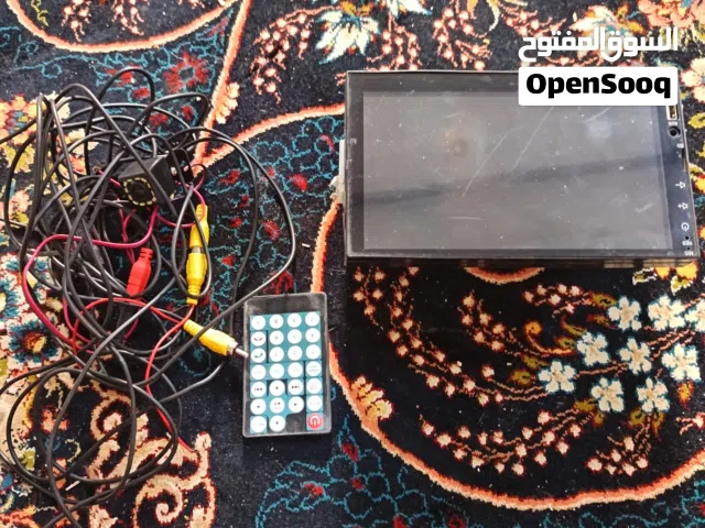 شاشه سياره مع كامره لمس شغاله شرط الفحص السعر 30وبيهه مجال