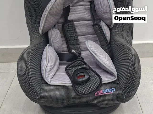 مقعد اطفال مستعمل بحاله ممتازه  Baby car seat in very good condition