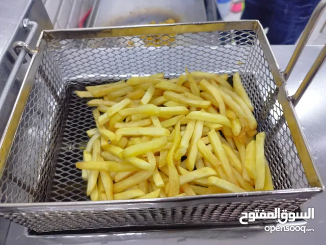 مطريال سناك أو سندويش شمالي للبيع بتمن جد مناسب يتضمن قلاية من حجم 5لتر زيت زائد بلانشا انوكس ....