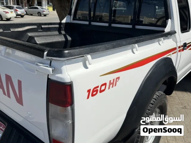 2012 نيسان داتسون