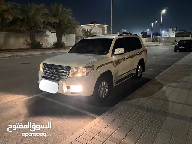 TOYOTA LAND CRUISER STATION GXR تويوتا استيشن لاند كروزر GXR 2011