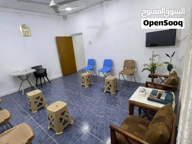 شقة ارضية للايجار الجنينة مقابل التايم