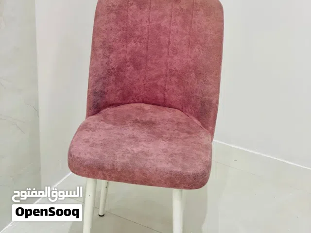 كراسي كميّة 60 بودري و70 لون الاكحل  بدون عيوب لاستفسار الاتصال