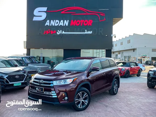 Used Toyota Highlander in Muscat