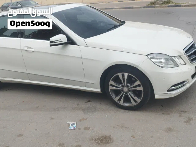 2012 مرسيدس بنز الفئة-E E 300