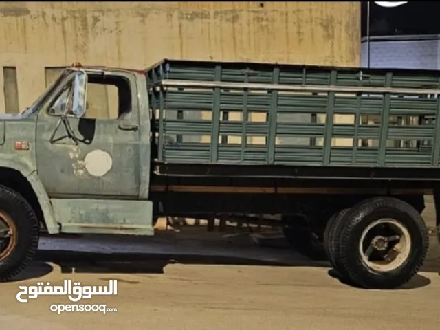 Box GMC 1982 in Al Kharj