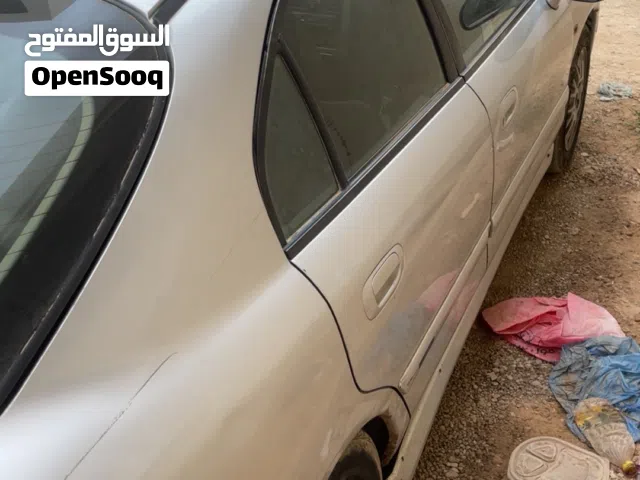 2005 ميتسوبيشي كاريزما