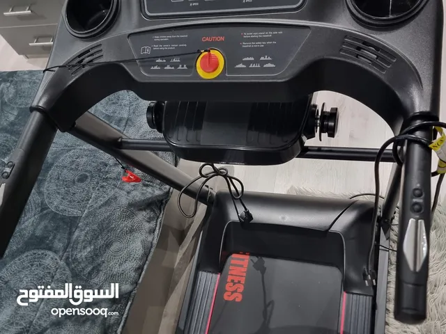جهاز مشي كهربائي world fitness شبه جديد للبيع