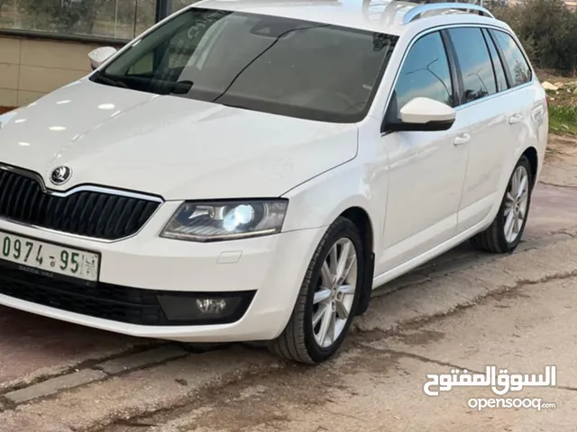 سكودا اوكتافيا 2015 متور 2000 جير اوتماتيك اصل برايفت وقود ديزل جير اوتماتيك 6 غيار فحص نخب سعر حرق