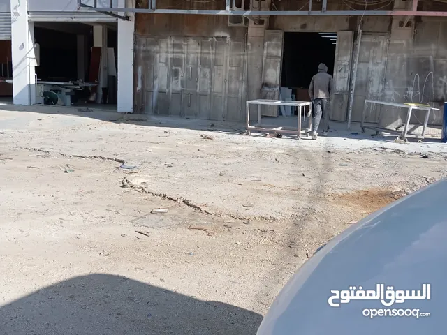 مخازن للإيجار