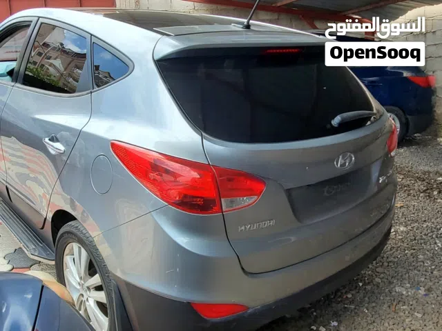 2012 هيونداي توسان Limited