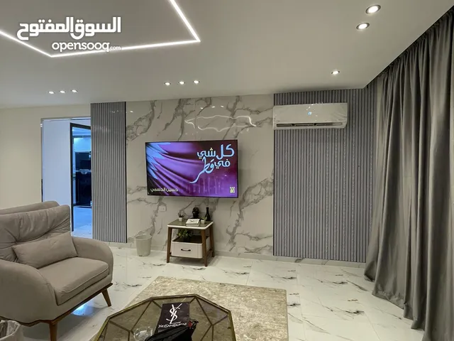 شقه فندقيه بموقع مميز بالدقي للإيجار