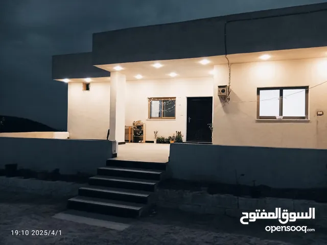 شقه مفروشه عمار جديد بأفضل مواقع عجلون بالقرب من التليفريك