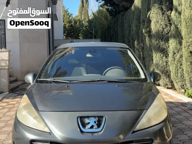 2012 بيجو 207 Standard