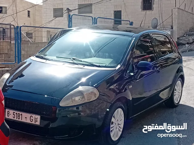 فيات بونتو 2008
