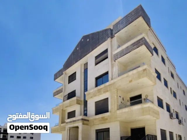 شقق بمساحة واسعه 200++