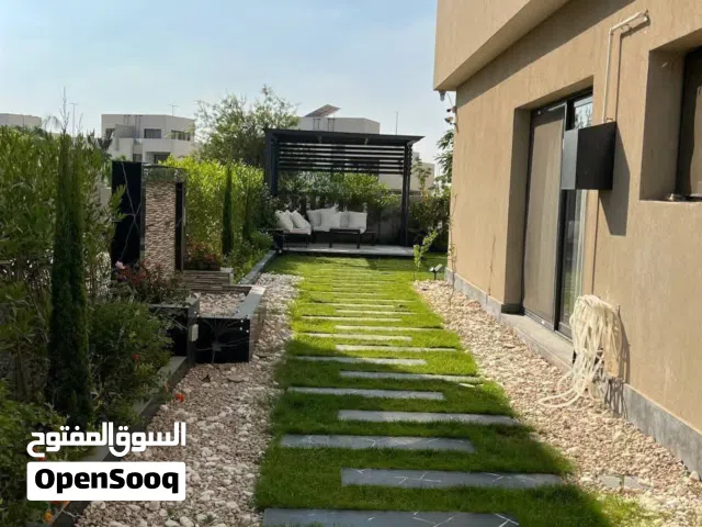 برووج في مدينه الشروق