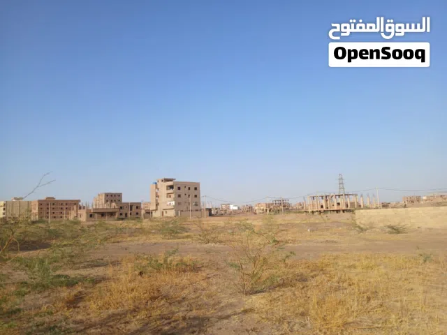 نصف قطعه موقع جميل جدااا  حي الهدي  مربع 10  مساحه القطعه 150 متــــر     القطعه عاديه