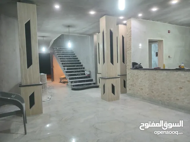 فني تركيب رخام ميلكه