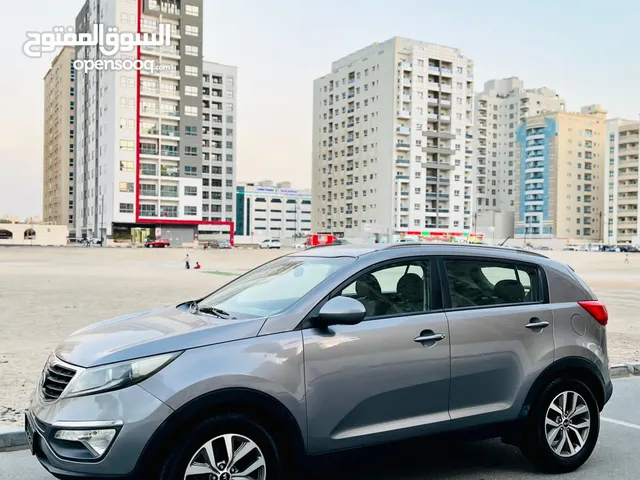 A Very Well Maintained KIA SPORTAGE 2015 GREY GCC In Mint Condition