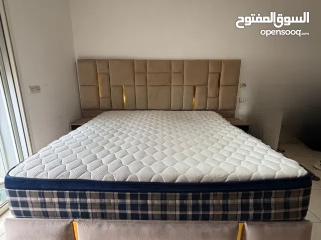 سرير عصري Tête de lit مع 2 كوفوزات وثمن جد مناسب