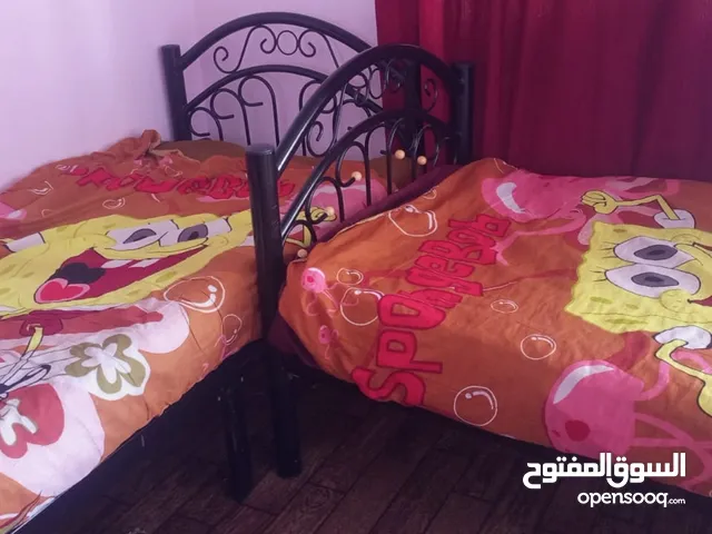 سرير مفرد مستخدم