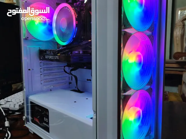 Pc gaming للبيع مواصفات جيده
