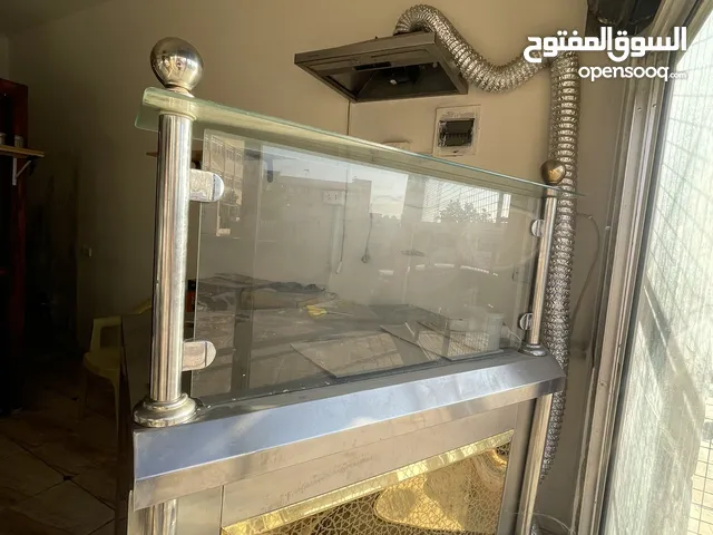 عدة مطعم كاملة مع مستلزماته للبيع