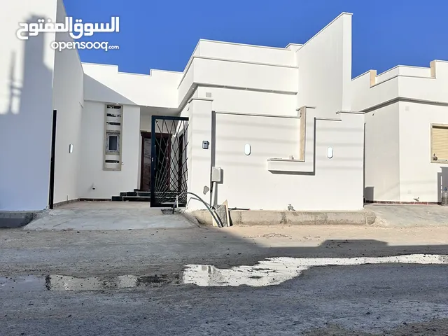 160m2 3 Bedrooms Townhouse for Sale in Tripoli Ain Zara