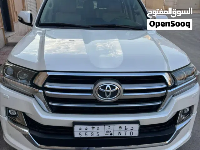 2019 Toyota Land Cruiser GXR