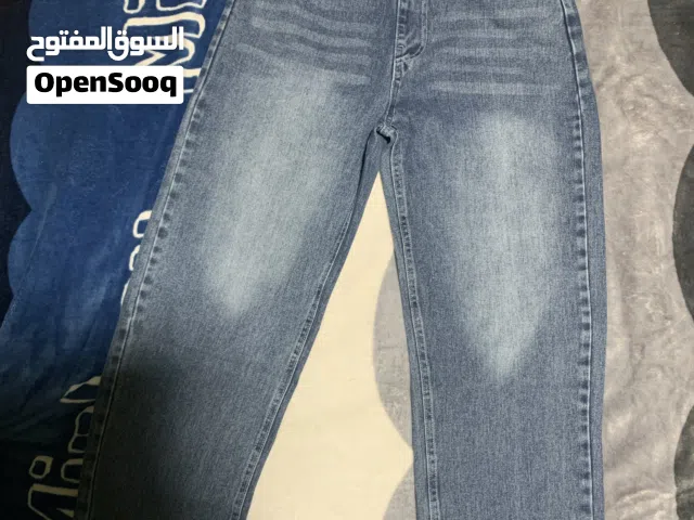 جينز ازرق فاتح مطاط ومريح بجودة عالية وفخمة
