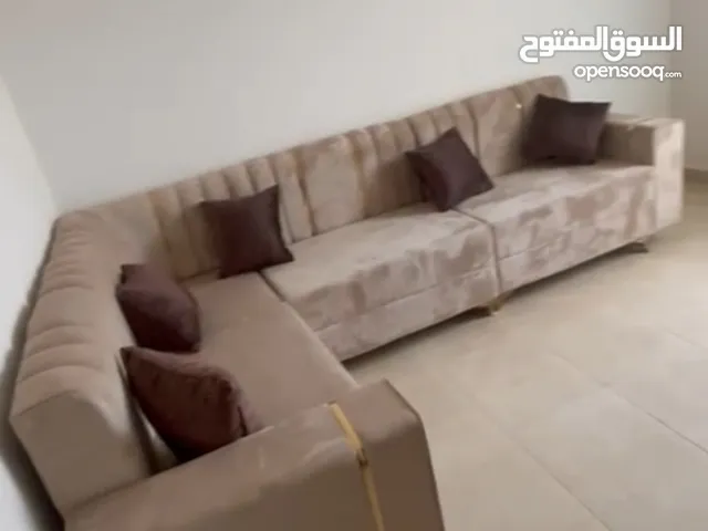 صالون استعمال 7 اشهر