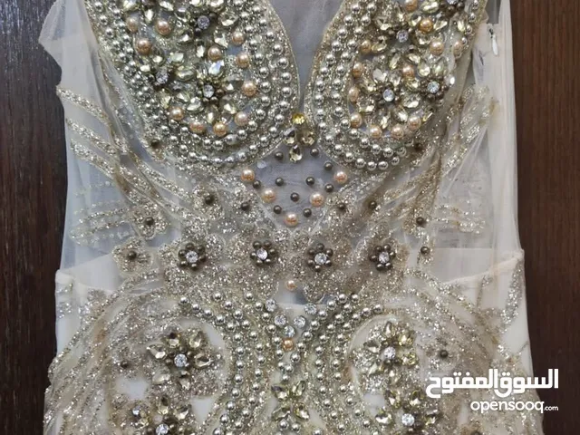 فستان سهرة طويل لبسي وحدي للبيع لمستعجل