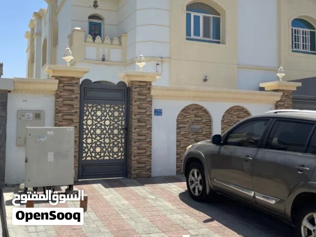 فيلا مؤسسه للإيجار السنوي في المعبيله شارع النور