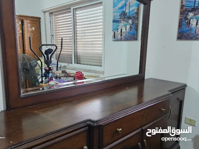 بيرو ثقيل خشب زان بالكامل بحالة الجديد للبيع