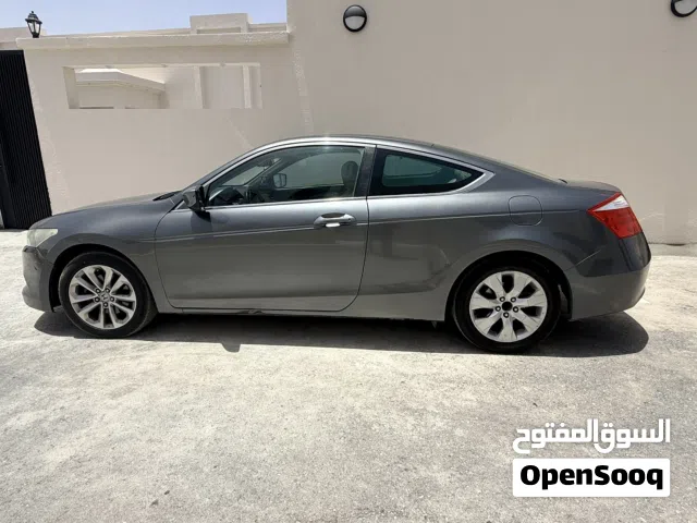 2009 هوندا اكورد Standard