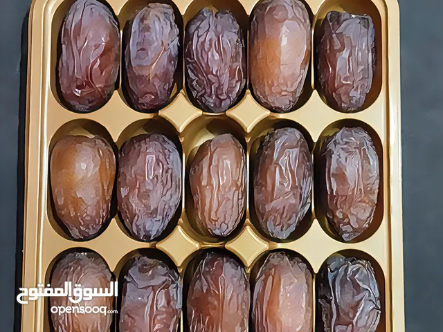 تمر مجهول للبيع تمور فلسطينيه